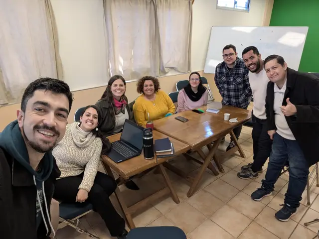 Un Refugio reunido en una casa
