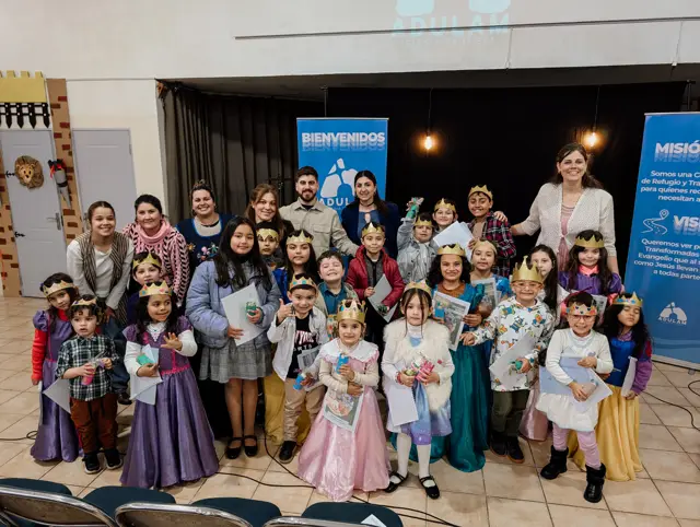 Los niños de la Escuela Bíblica de Verano